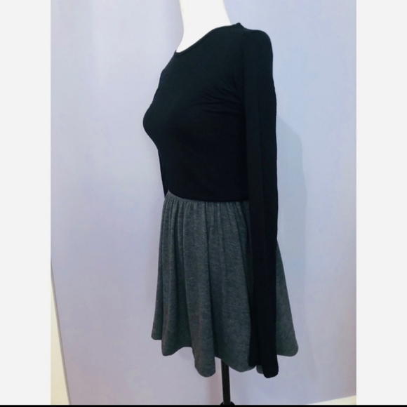 LNA swing dress - Picture 2 of 5